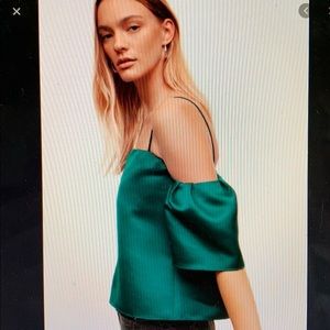 ARITZIA talula shoulder blouse green